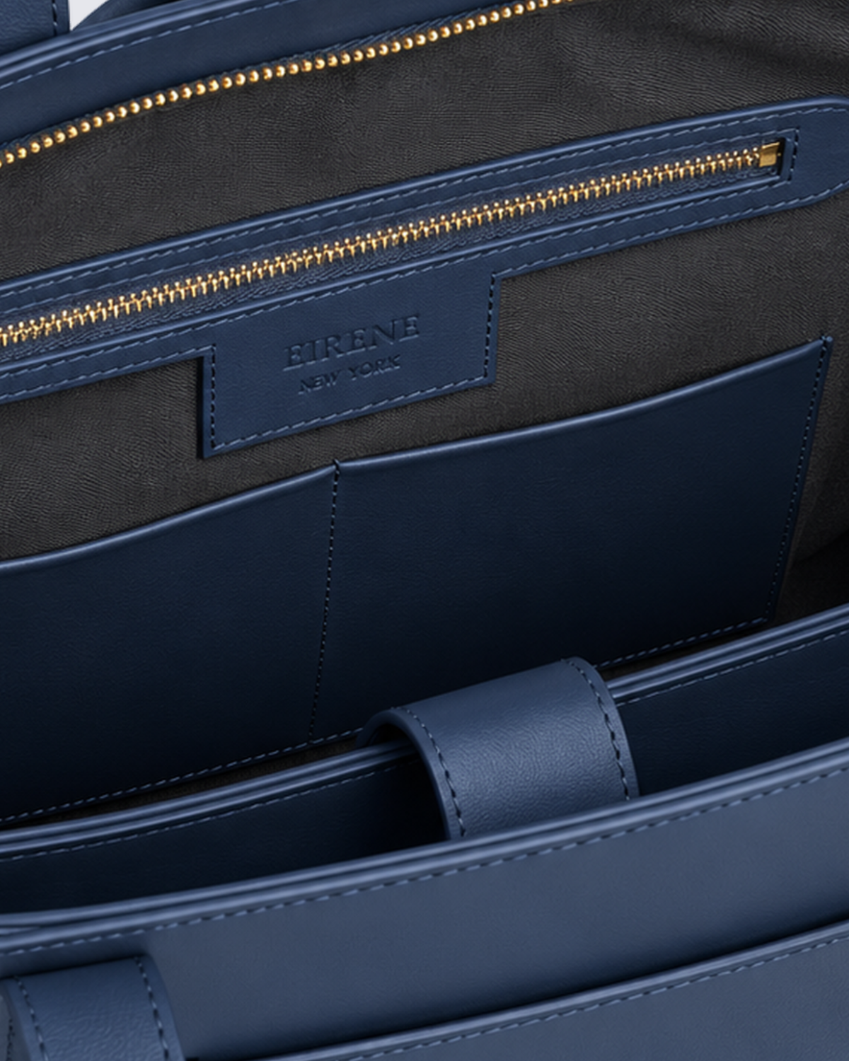 The Fiora Tote Travel Edition | Navy Blue