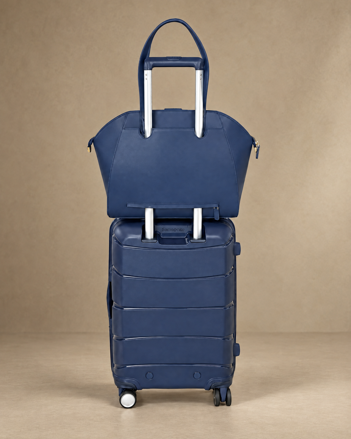 The Fiora Tote Travel Edition | Navy Blue