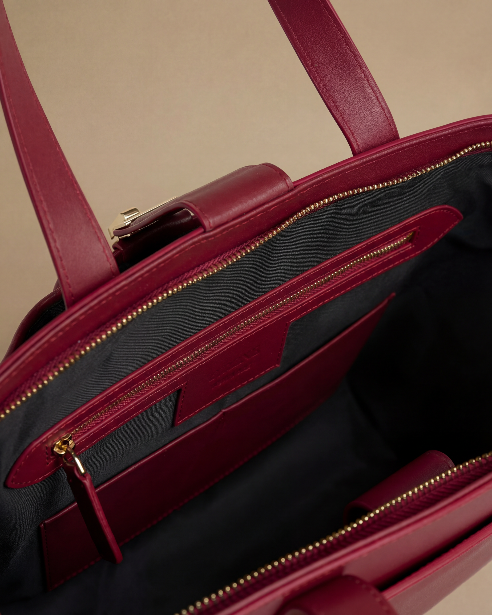 The Fiora Tote | Cherry Red