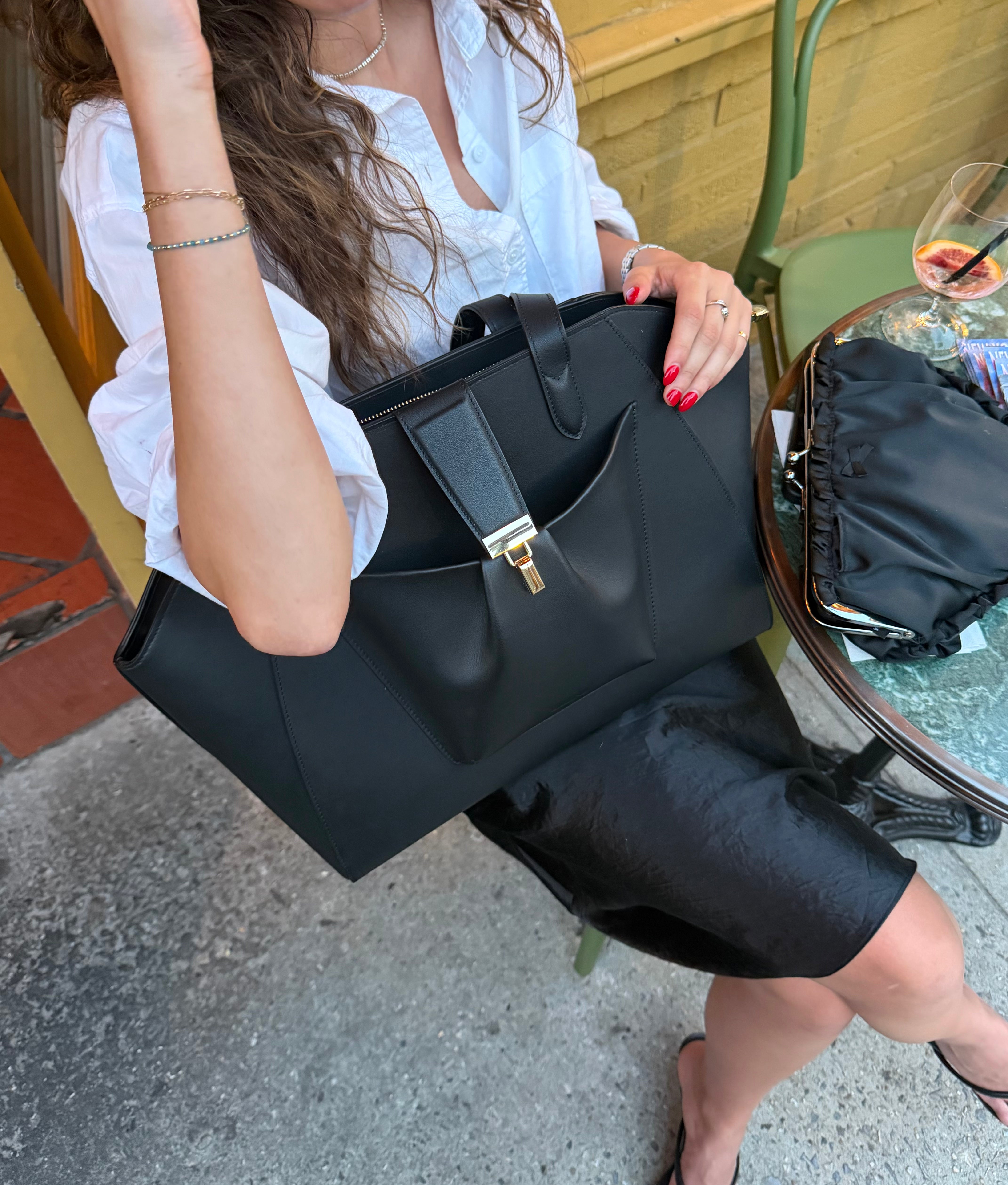 The Fiora Tote | Jet Black