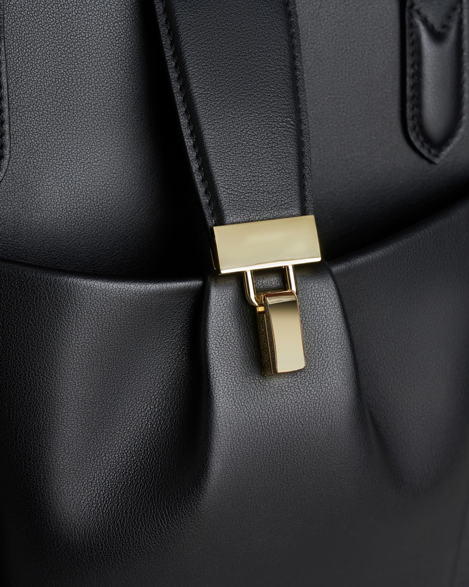 The Fiora Tote | Jet Black