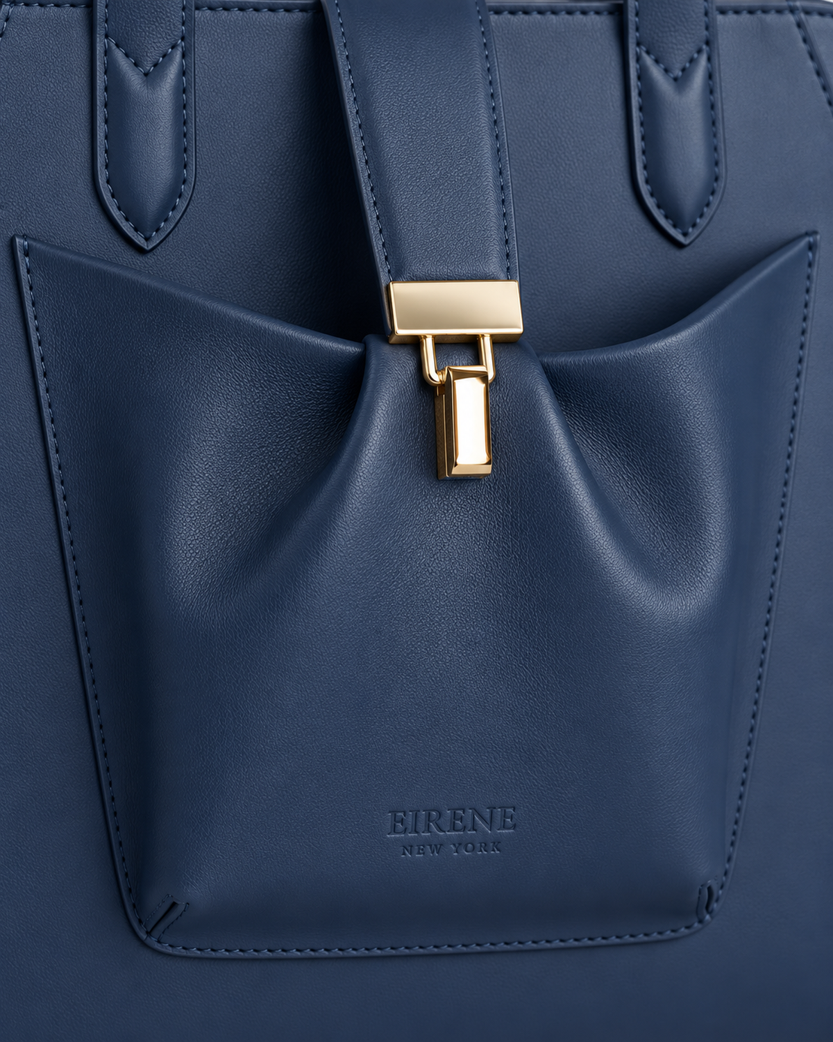 The Fiora Tote Travel Edition in Navy Blue, detail